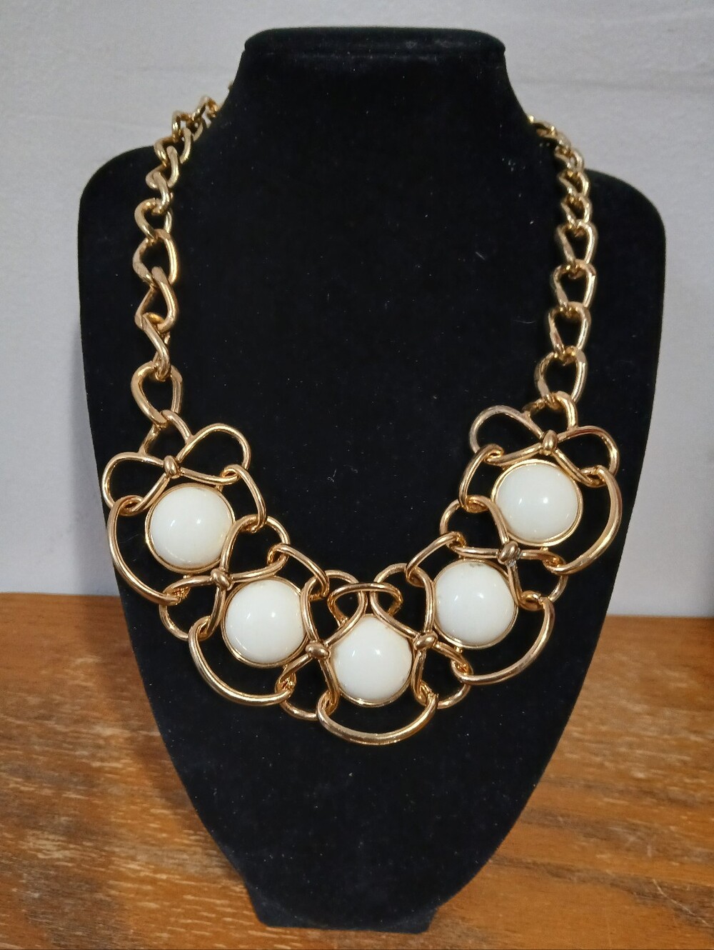 80s Liz Claiborne statement bib necklace gold-tone milk-white glass cabochons